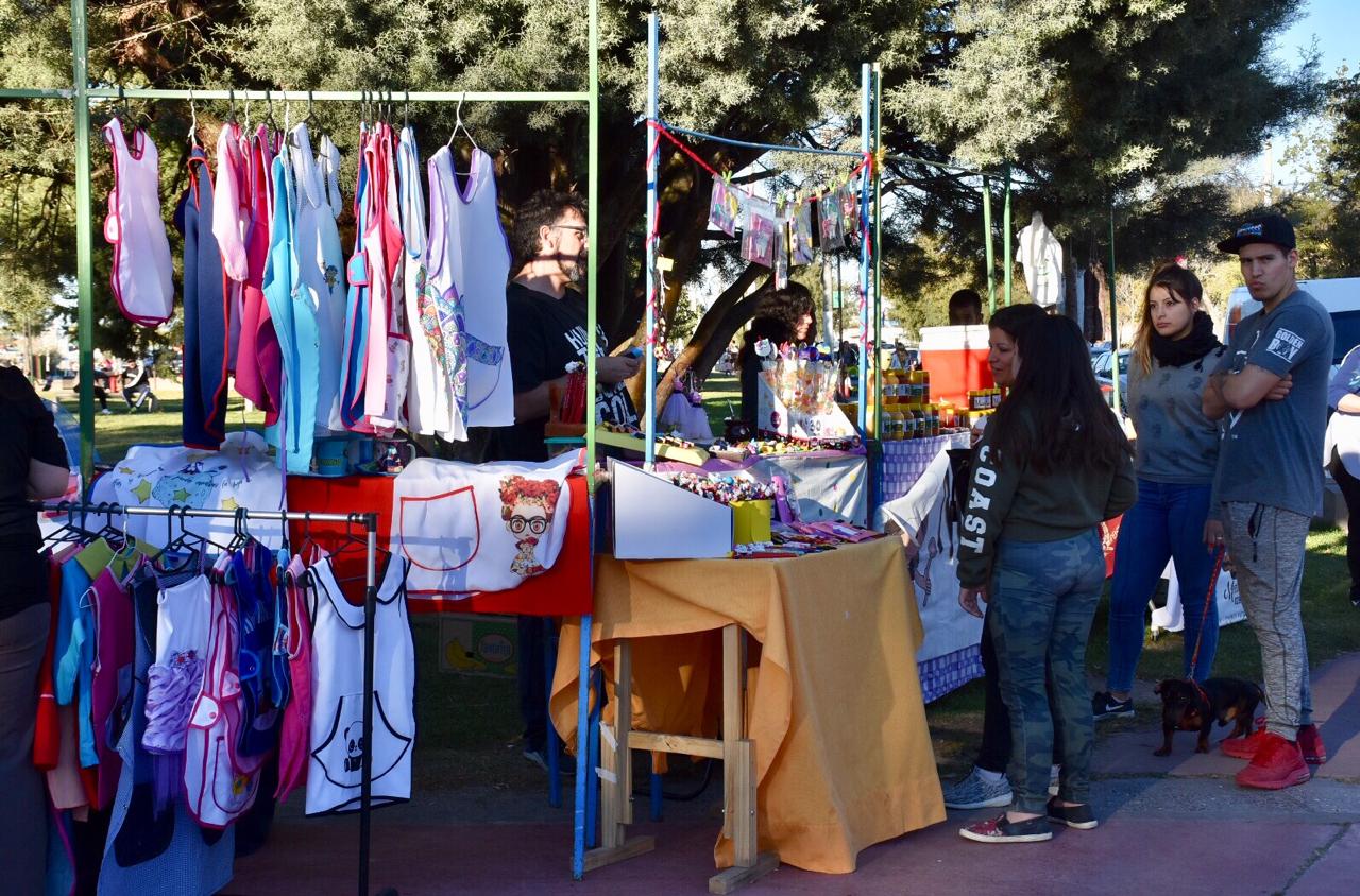 Emprendedores locales: Gran convocatoria en la Feria de la Niñez