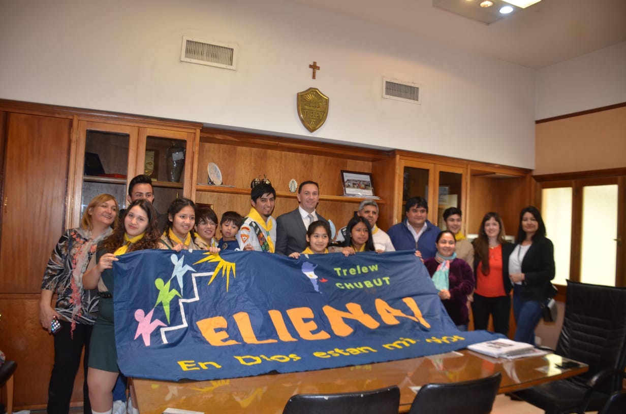 Maderna Recibio Al Club De Conquistadores Elienai De La Iglesia Adventista Municipalidad De Trelew