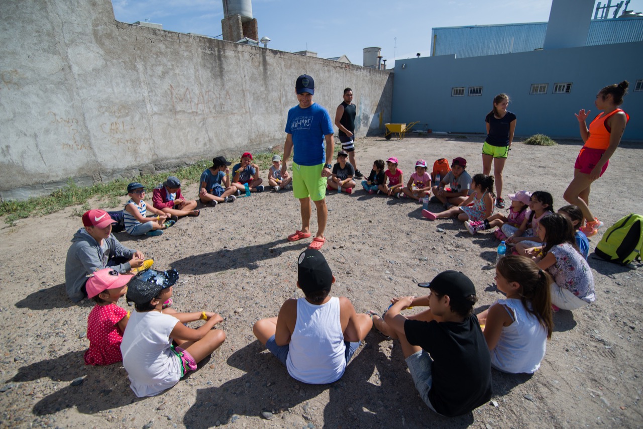 Cerca de mil niños, niñas y adolescentes comenzaron las colonias de vacaciones municipales